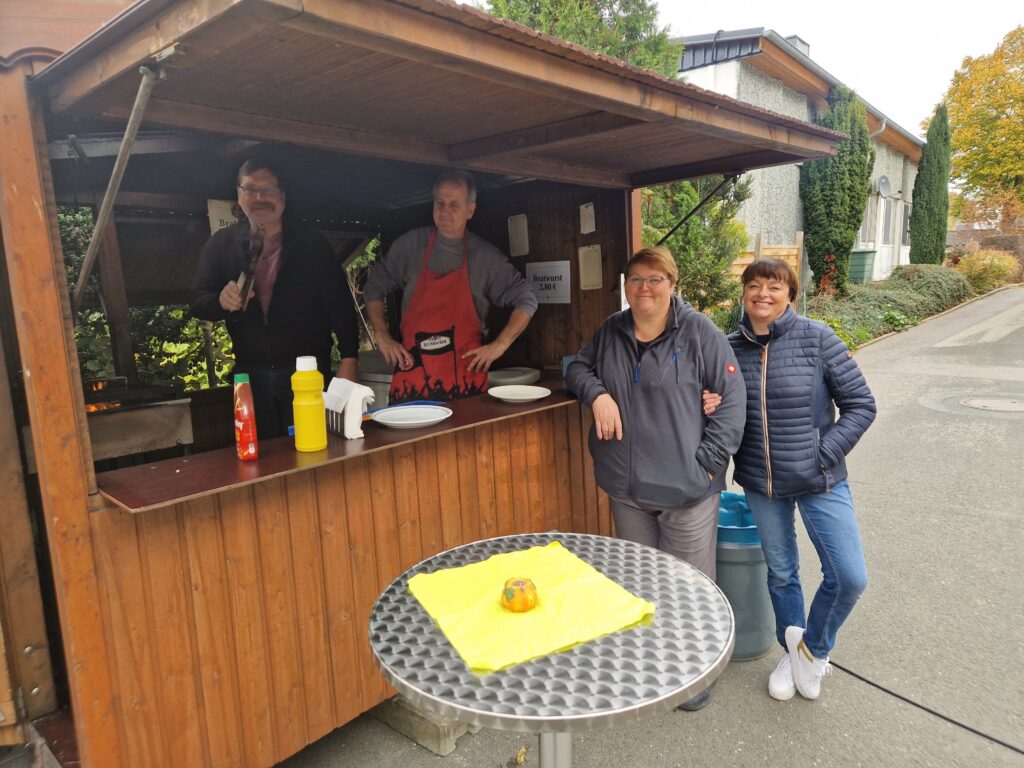 Schon der 218. MARKT-FREITAG am Rathaus